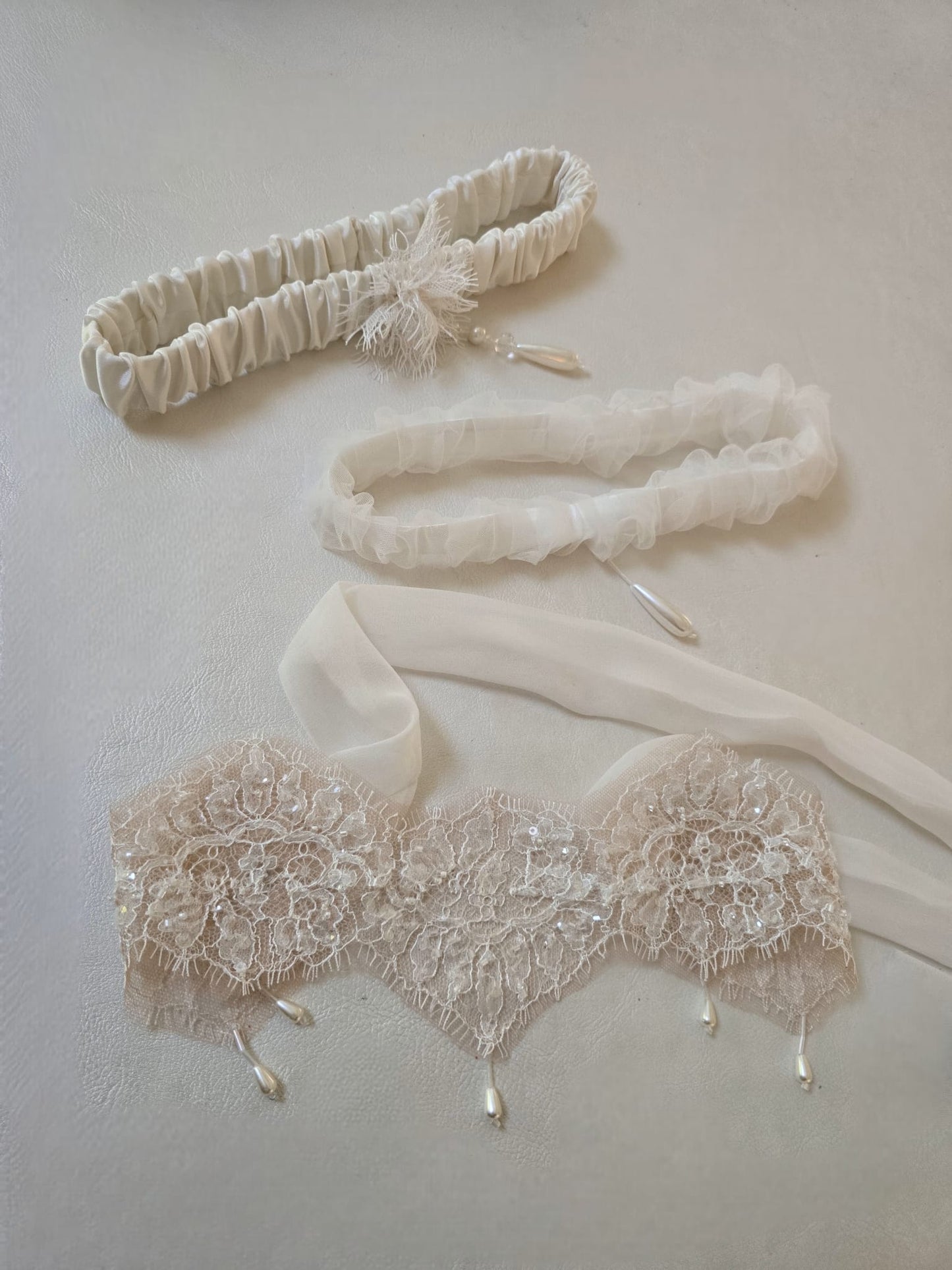 BRIDAL GARTER